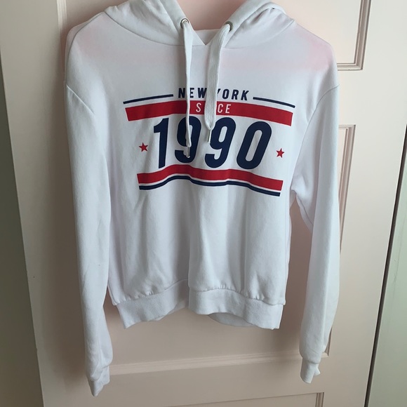 H&M graphic hoodie‎ - Picture 1 of 4